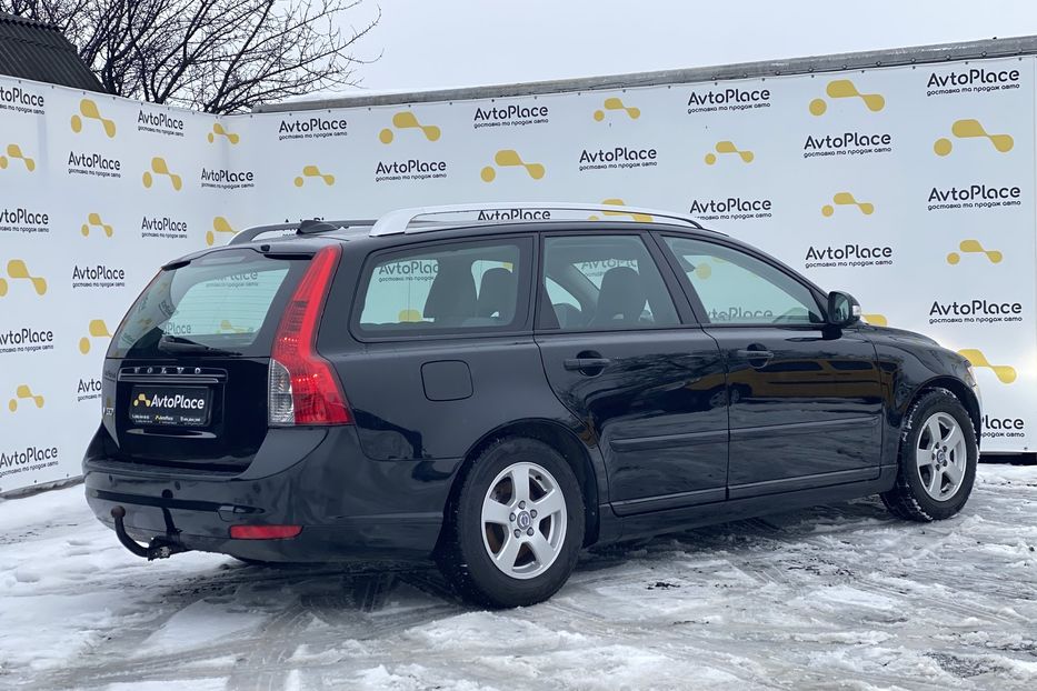 Продам Volvo V50 2011 года в Луцке
