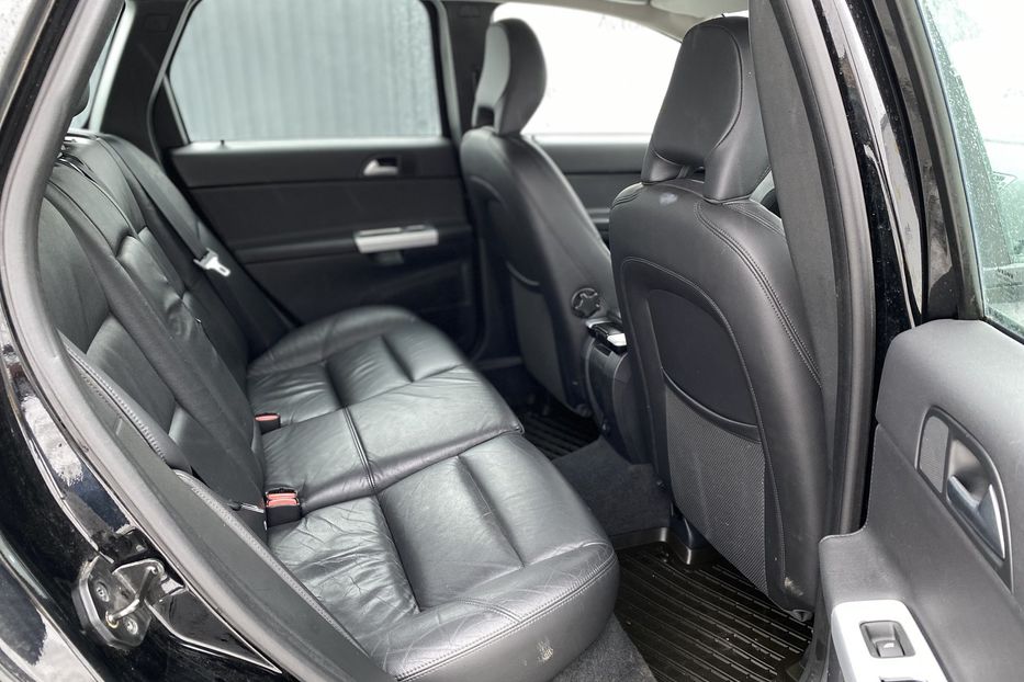 Продам Volvo V50 2011 года в Луцке