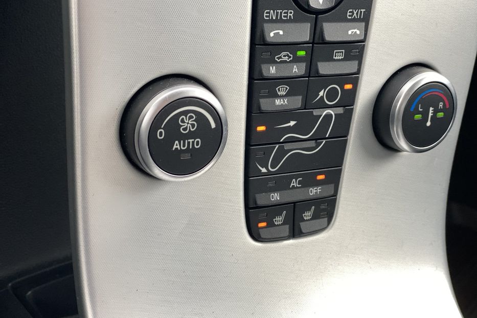 Продам Volvo V50 2011 года в Луцке