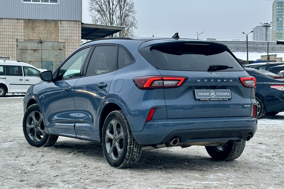 Продам Ford Escape 2023 года в Киеве