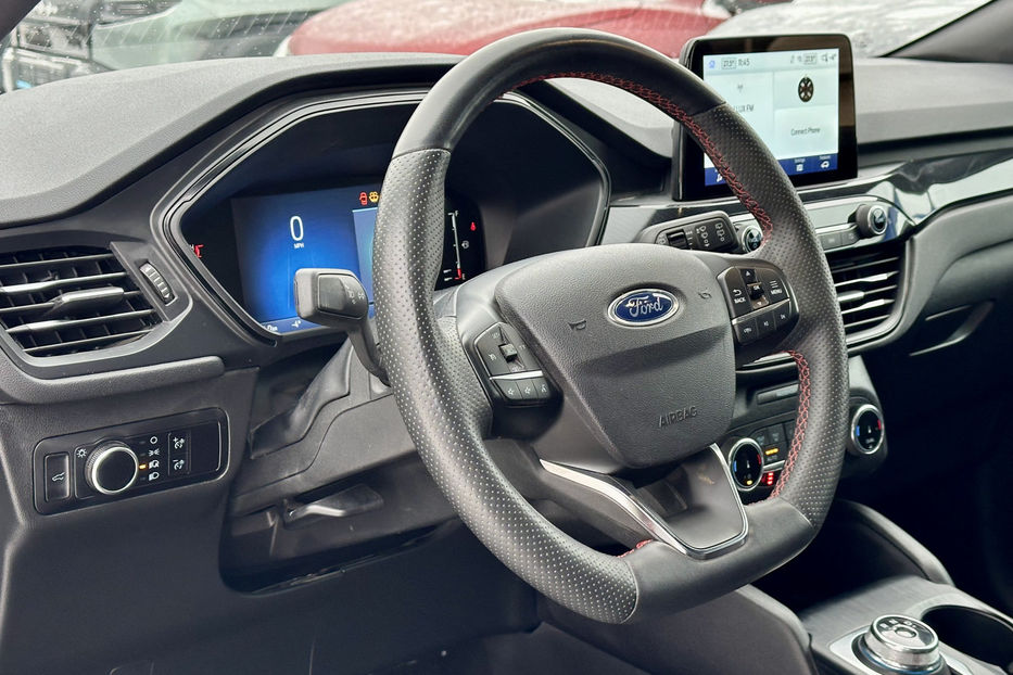 Продам Ford Escape 2023 года в Киеве