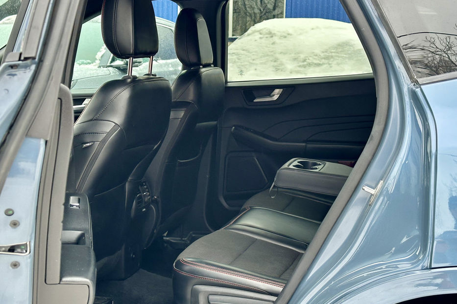 Продам Ford Escape 2023 года в Киеве