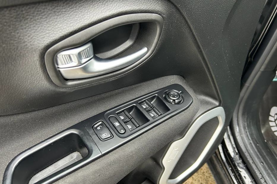 Продам Jeep Renegade 2018 года в Черновцах