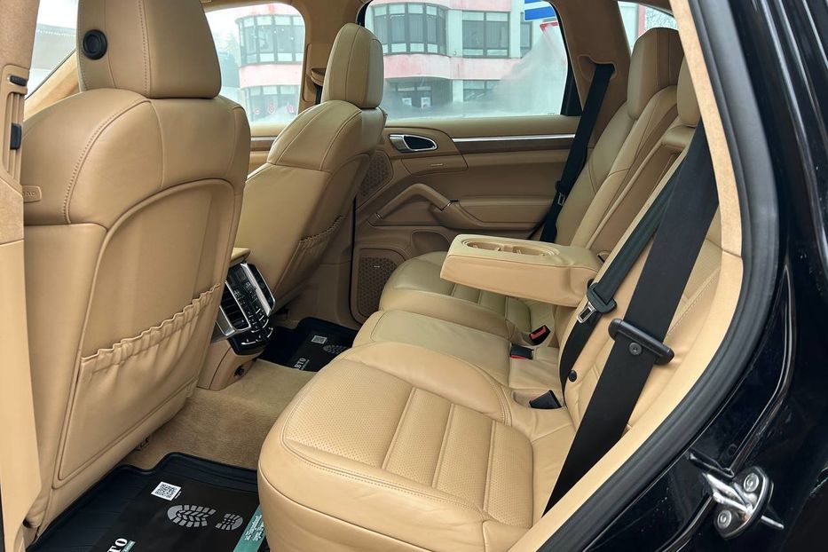 Продам Porsche Cayenne 2012 года в Черновцах