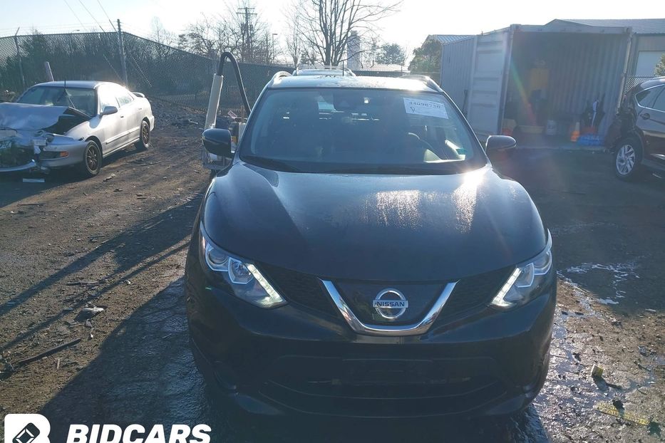 Продам Nissan Rogue SPORT SV 2019 года в Львове