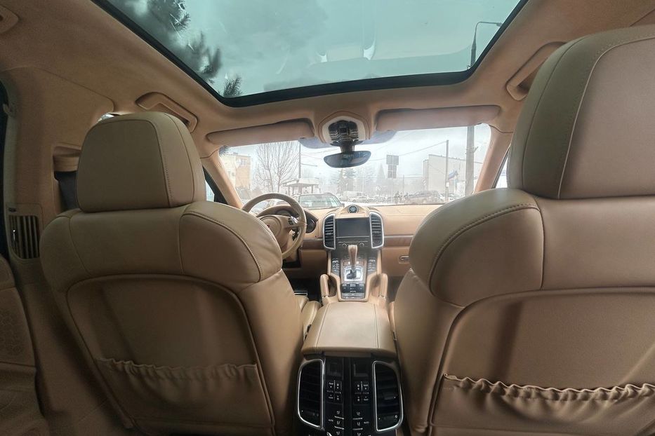 Продам Porsche Cayenne 2012 года в Черновцах