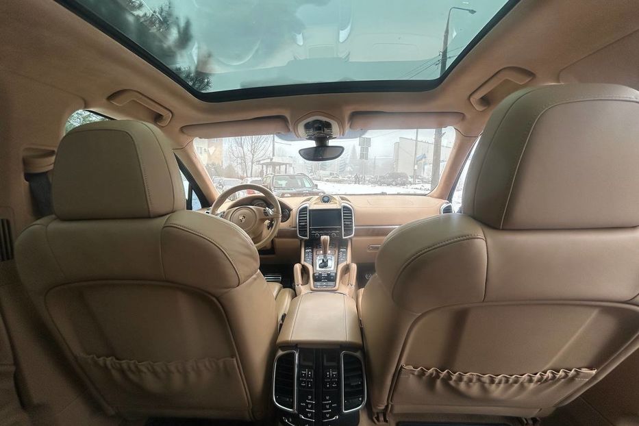 Продам Porsche Cayenne 2012 года в Черновцах