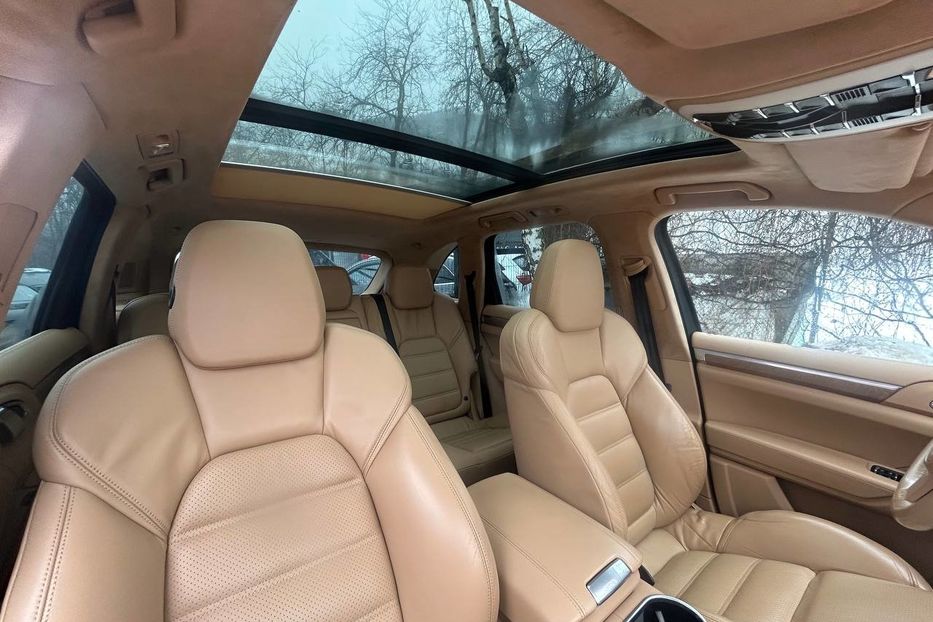 Продам Porsche Cayenne 2012 года в Черновцах