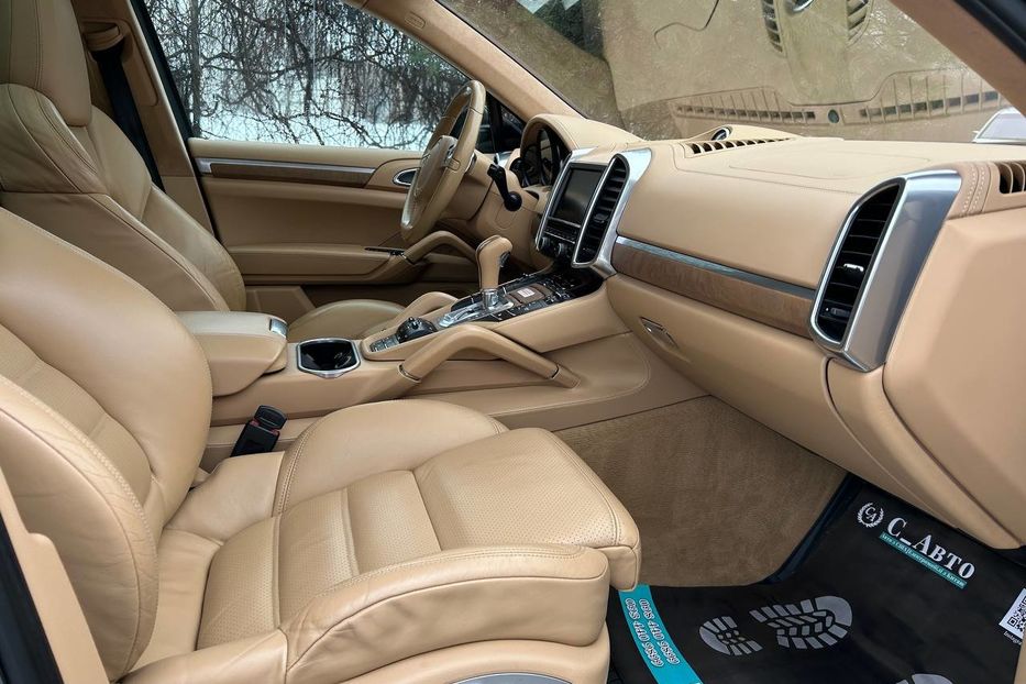 Продам Porsche Cayenne 2012 года в Черновцах