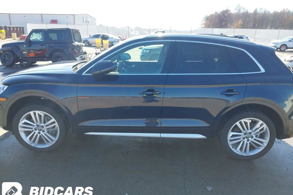 Продам Audi Q5 Premium 2017 года в Львове