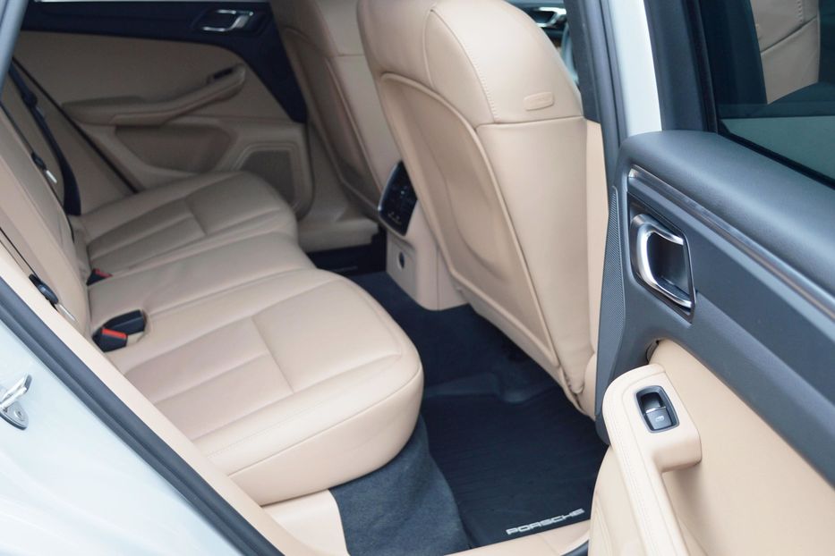 Продам Porsche Macan 2021 года в Одессе