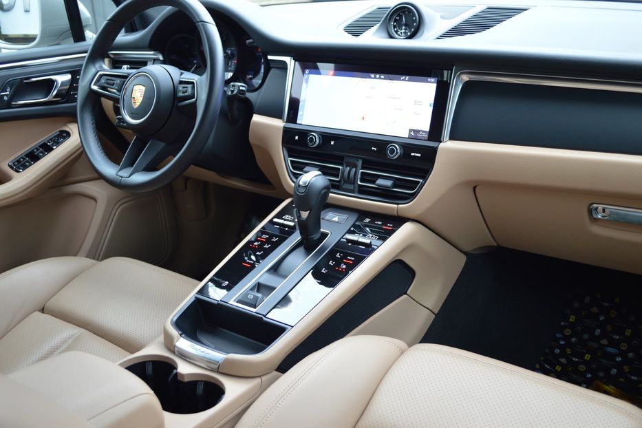Продам Porsche Macan 2021 года в Одессе
