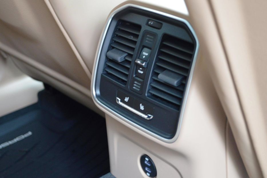 Продам Porsche Macan 2021 года в Одессе