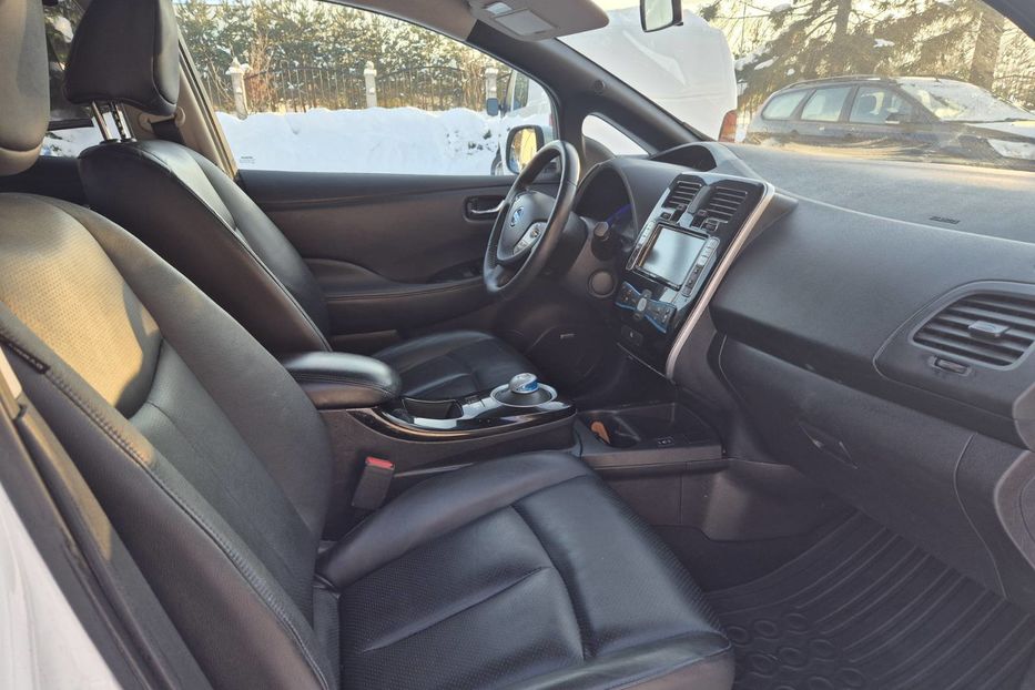 Продам Nissan Leaf 30kw. 2016 года в Львове
