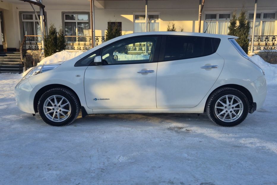 Продам Nissan Leaf 30kw. 2016 года в Львове