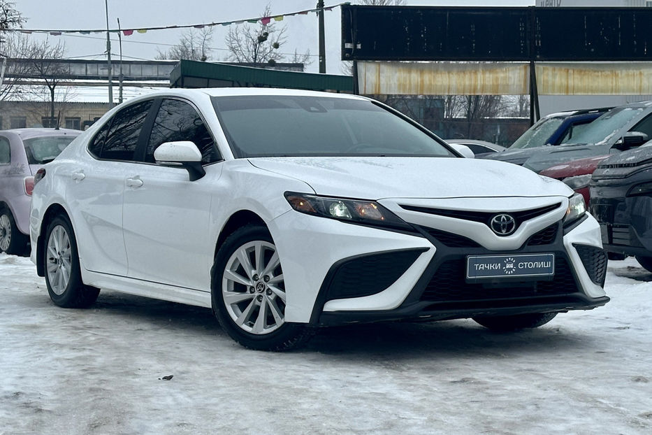 Продам Toyota Camry 2.5 АТ (203 к.с.) 2021 года в Киеве