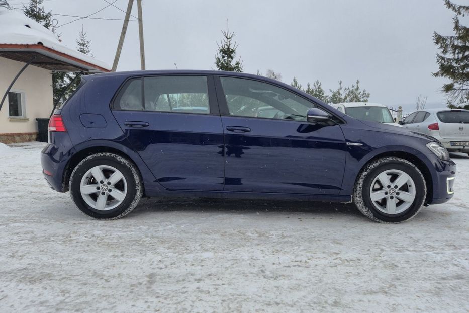 Продам Volkswagen e-Golf 36кВт. 2017 года в Львове