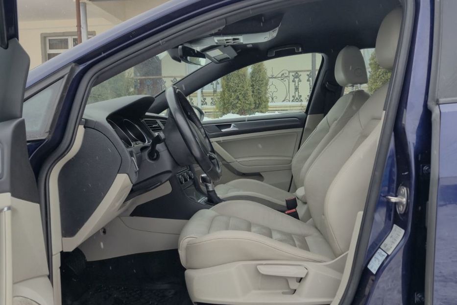 Продам Volkswagen e-Golf 36кВт. 2017 года в Львове