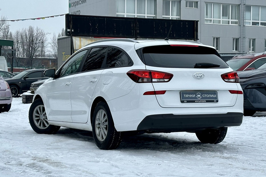 Продам Hyundai i30  2017 года в Киеве
