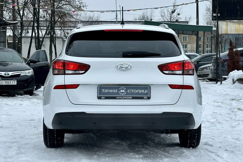 Продам Hyundai i30  2017 года в Киеве