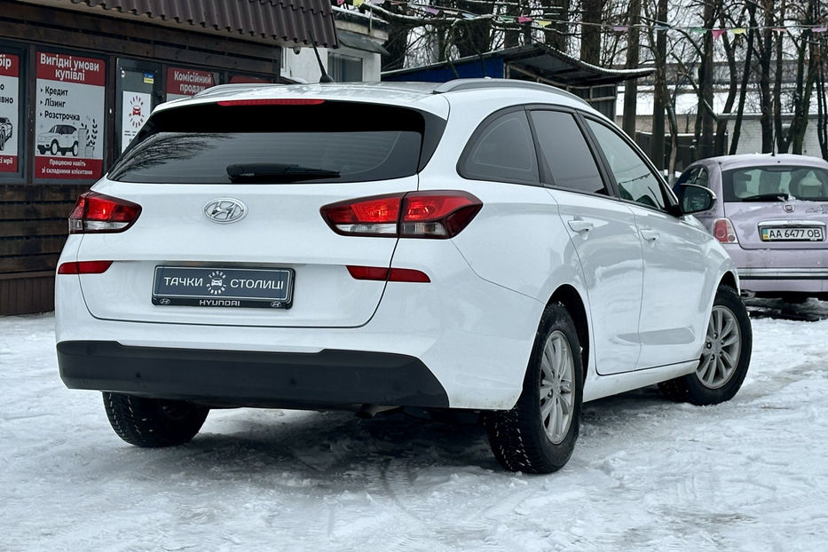 Продам Hyundai i30  2017 года в Киеве