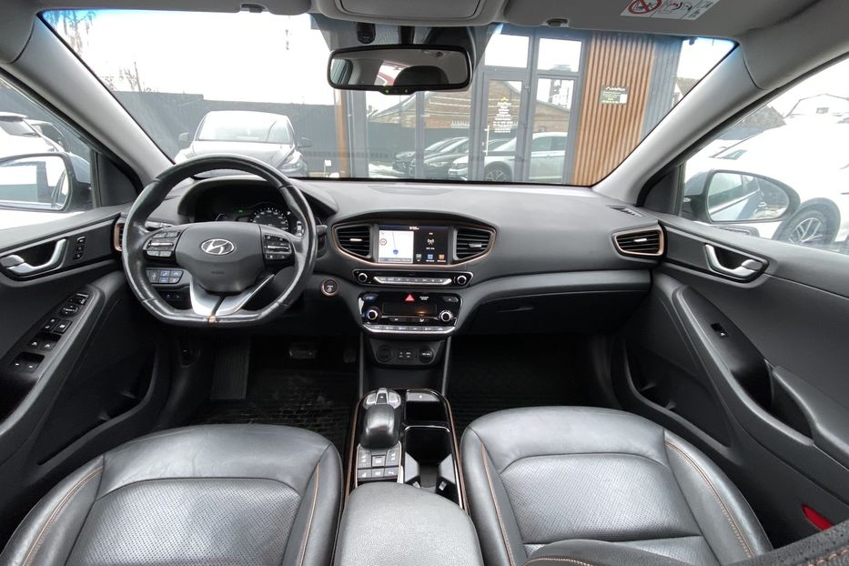 Продам Hyundai Ioniq 2017 года в Луцке