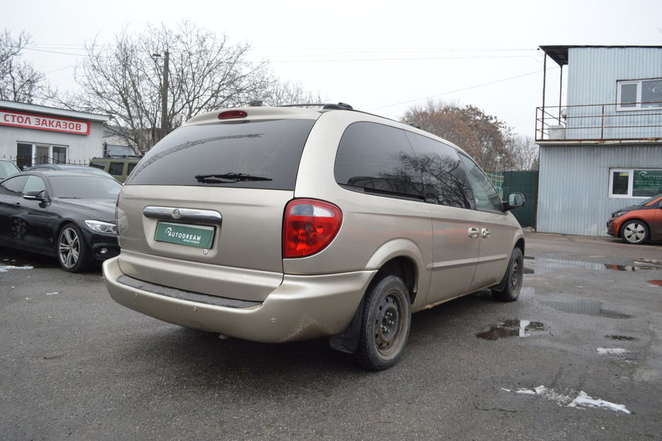 Продам Chrysler Town & Country 7 місць 2002 года в Одессе