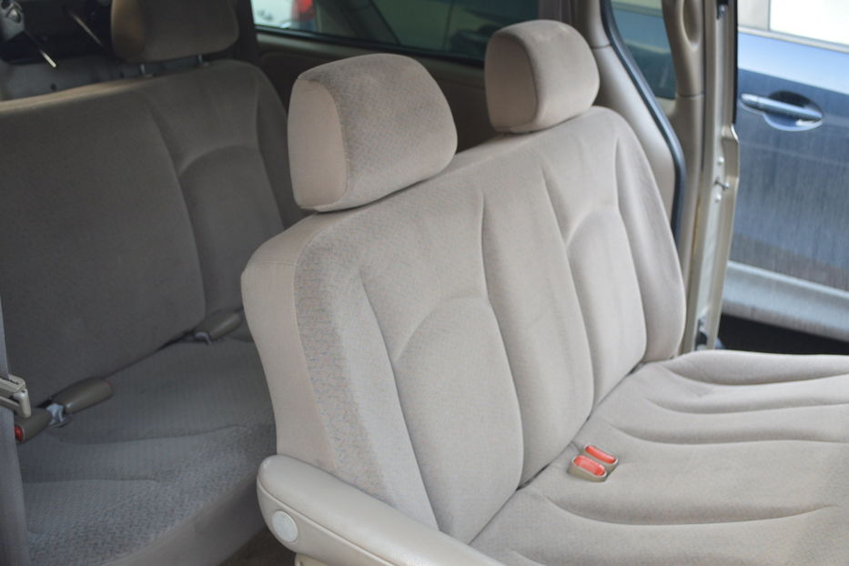 Продам Chrysler Town & Country 7 місць 2002 года в Одессе