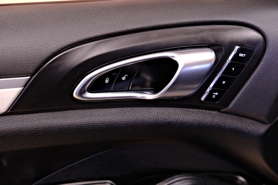 Продам Porsche Cayenne GTS 2014 года в Одессе