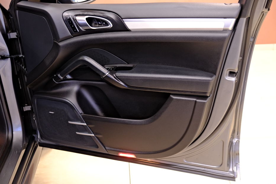 Продам Porsche Cayenne GTS 2014 года в Одессе