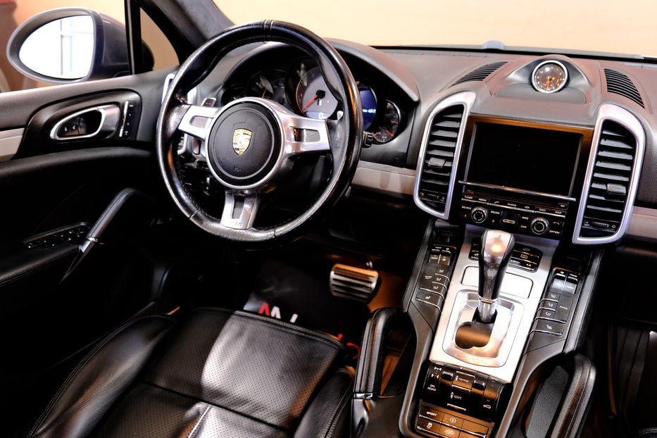 Продам Porsche Cayenne GTS 2014 года в Одессе