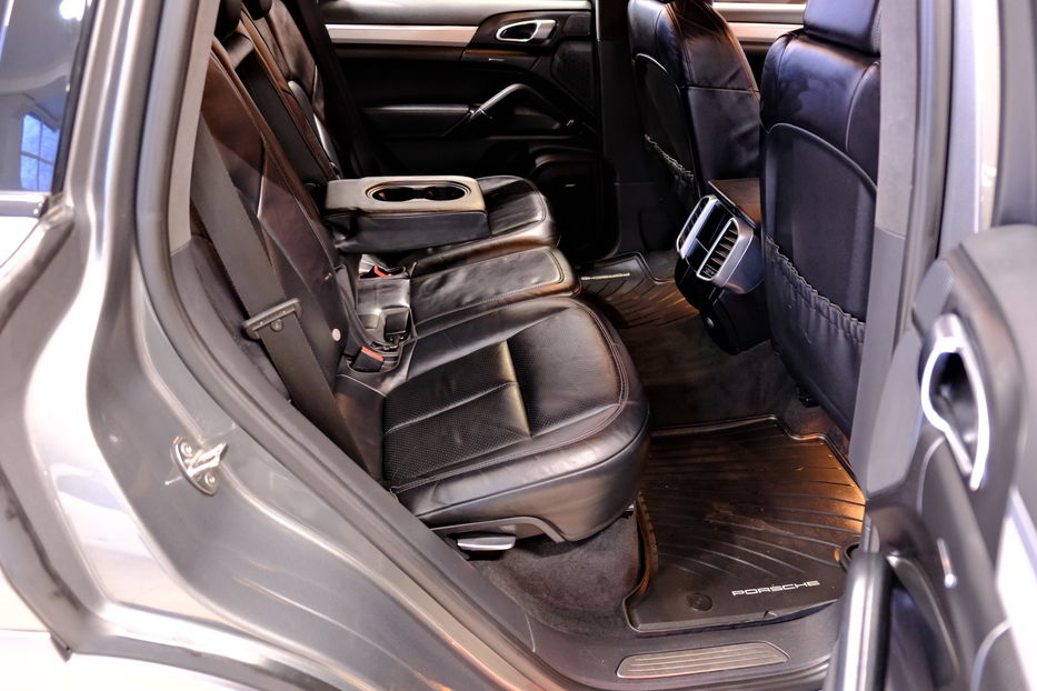 Продам Porsche Cayenne GTS 2014 года в Одессе