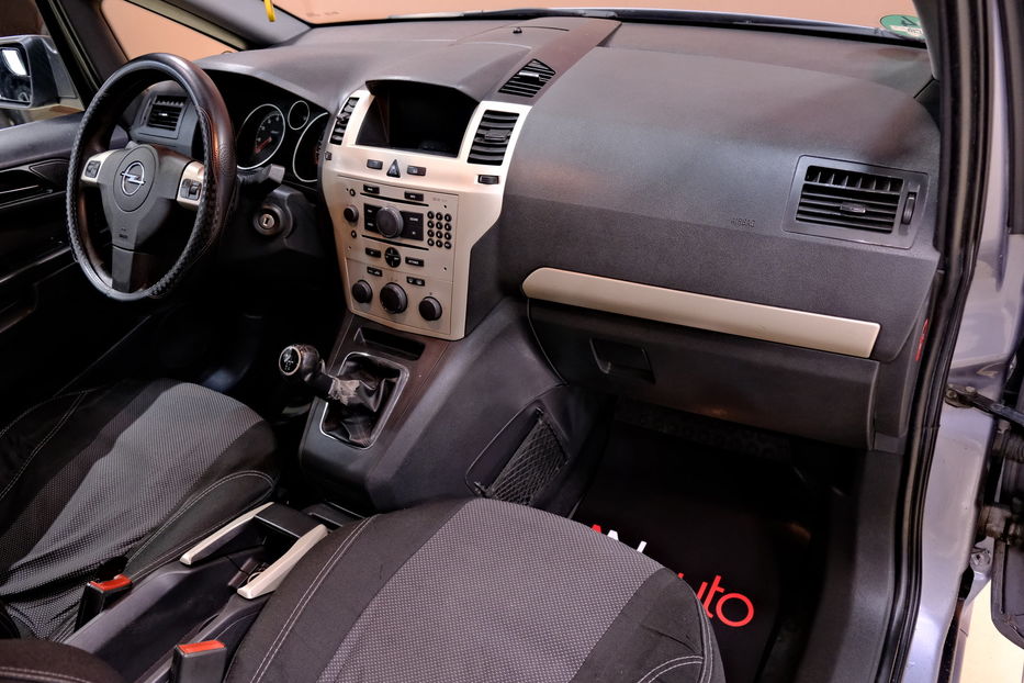 Продам Opel Zafira 2008 года в Одессе