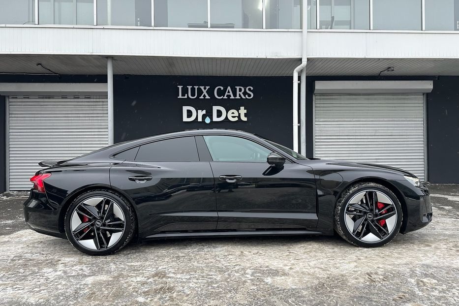 Продам Audi E-Tron RS GT 2024 года в Киеве