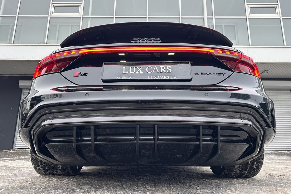 Продам Audi E-Tron RS GT 2024 года в Киеве