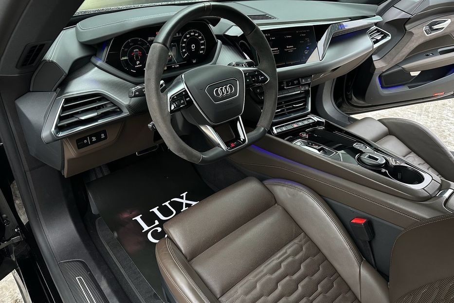 Продам Audi E-Tron RS GT 2024 года в Киеве
