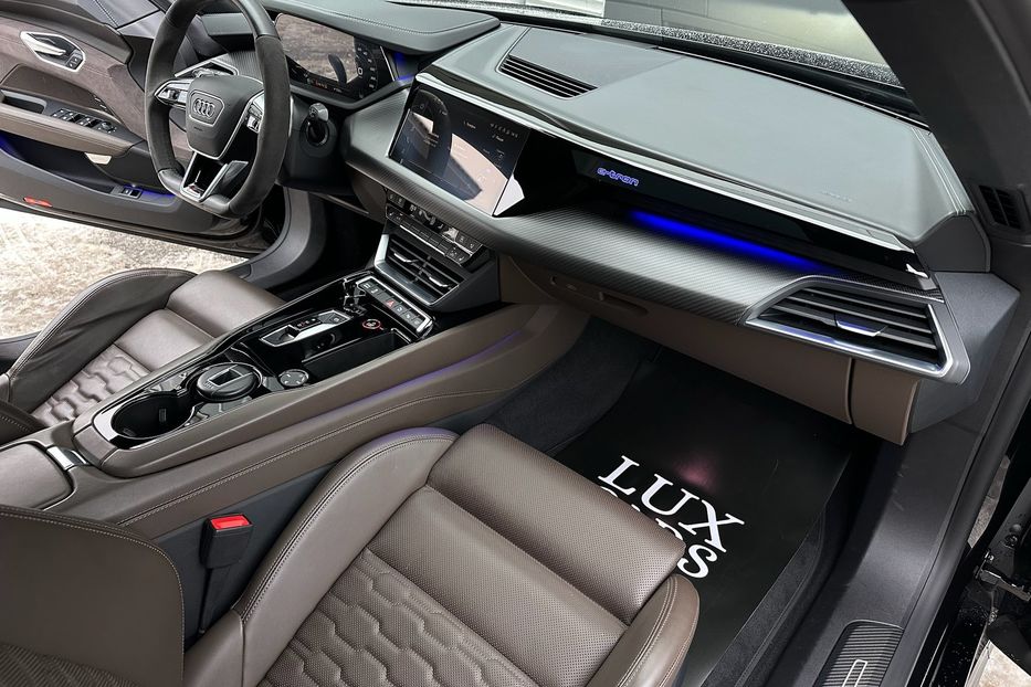 Продам Audi E-Tron RS GT 2024 года в Киеве