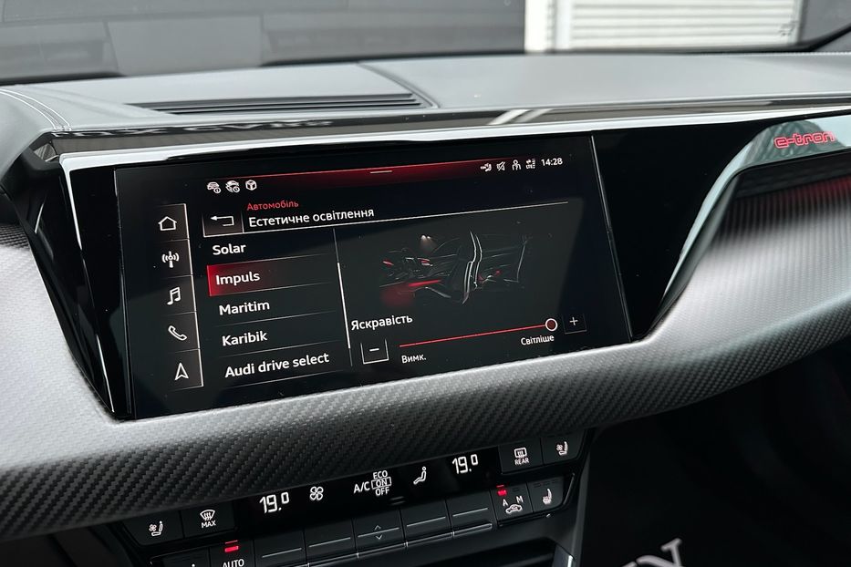 Продам Audi E-Tron RS GT 2024 года в Киеве