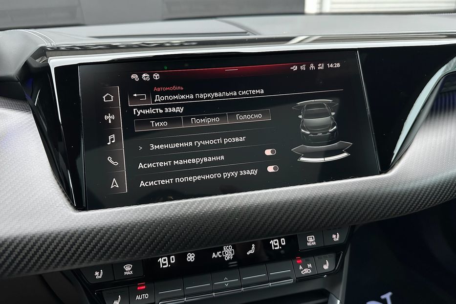 Продам Audi E-Tron RS GT 2024 года в Киеве