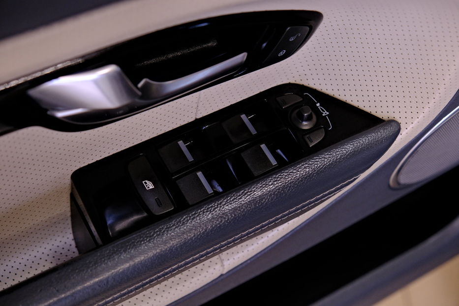 Продам Land Rover Range Rover Evoque SD4 2011 года в Одессе