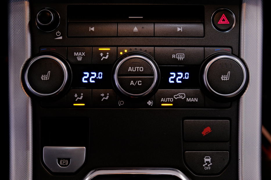 Продам Land Rover Range Rover Evoque SD4 2011 года в Одессе