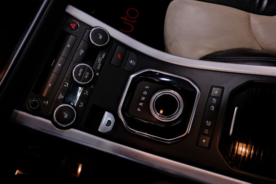 Продам Land Rover Range Rover Evoque SD4 2011 года в Одессе