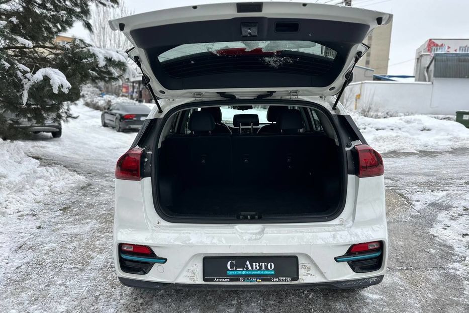 Продам Kia Niro EV електро 2022 года в Черновцах