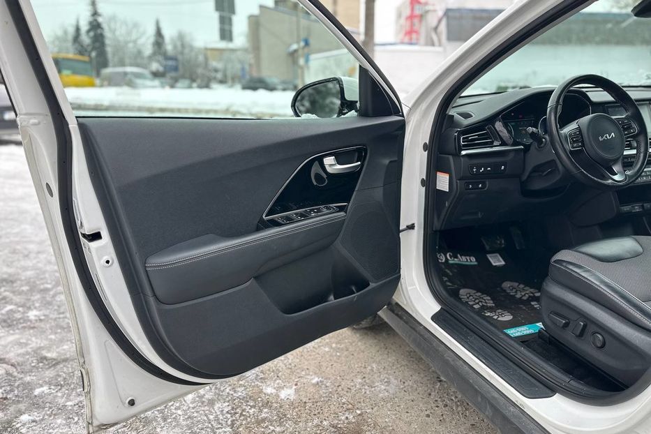 Продам Kia Niro EV електро 2022 года в Черновцах