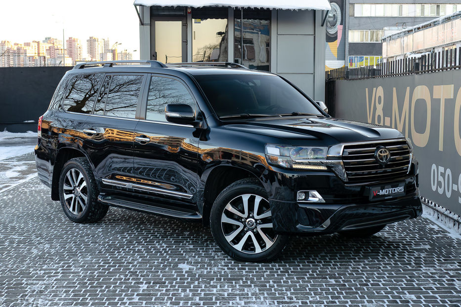 Продам Toyota Land Cruiser 200 4.5D Special Edition 2016 года в Киеве