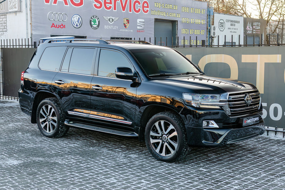 Продам Toyota Land Cruiser 200 4.5D Special Edition 2016 года в Киеве