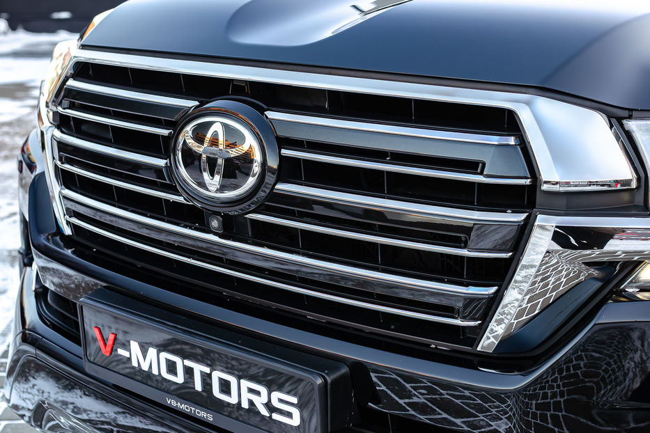 Продам Toyota Land Cruiser 200 4.5D Special Edition 2016 года в Киеве