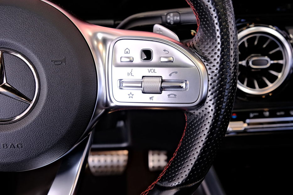 Продам Mercedes-Benz EQC 300 2022 года в Одессе