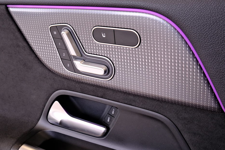 Продам Mercedes-Benz EQC 300 2022 года в Одессе