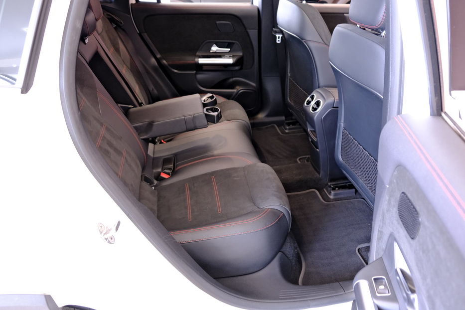 Продам Mercedes-Benz EQC 300 2022 года в Одессе